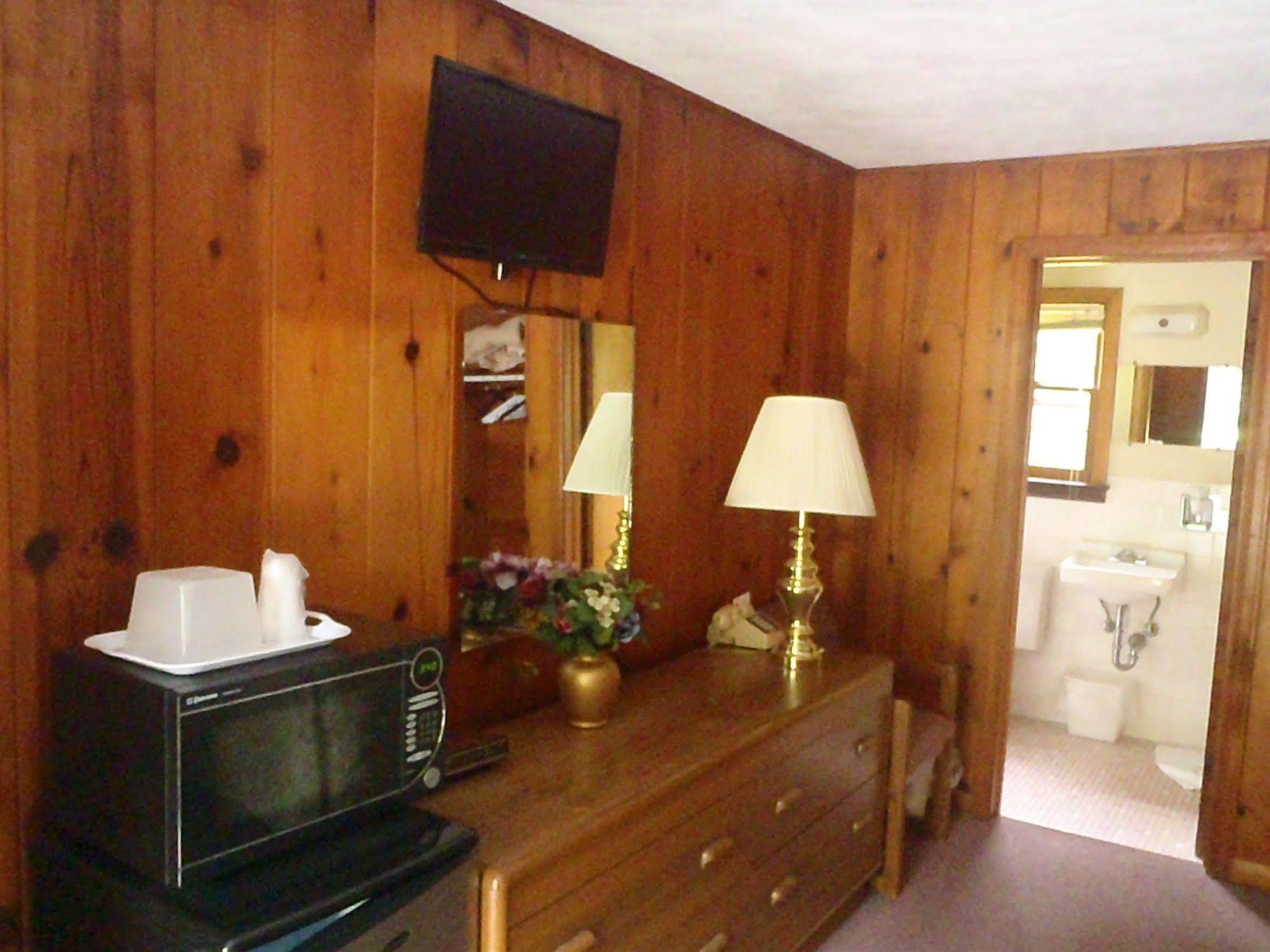 Heart Of The Berkshires Motel Pittsfield Ngoại thất bức ảnh