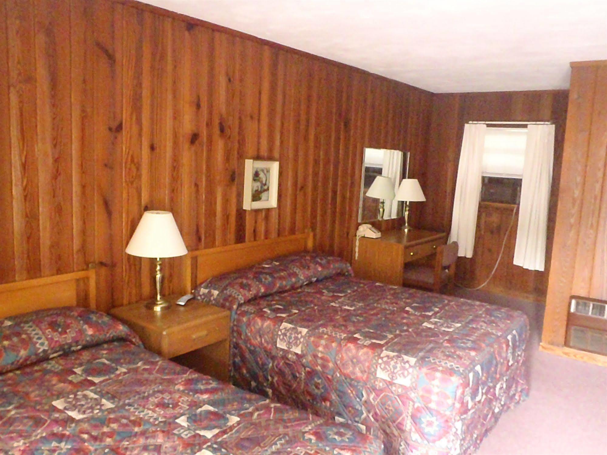 Heart Of The Berkshires Motel Pittsfield Ngoại thất bức ảnh