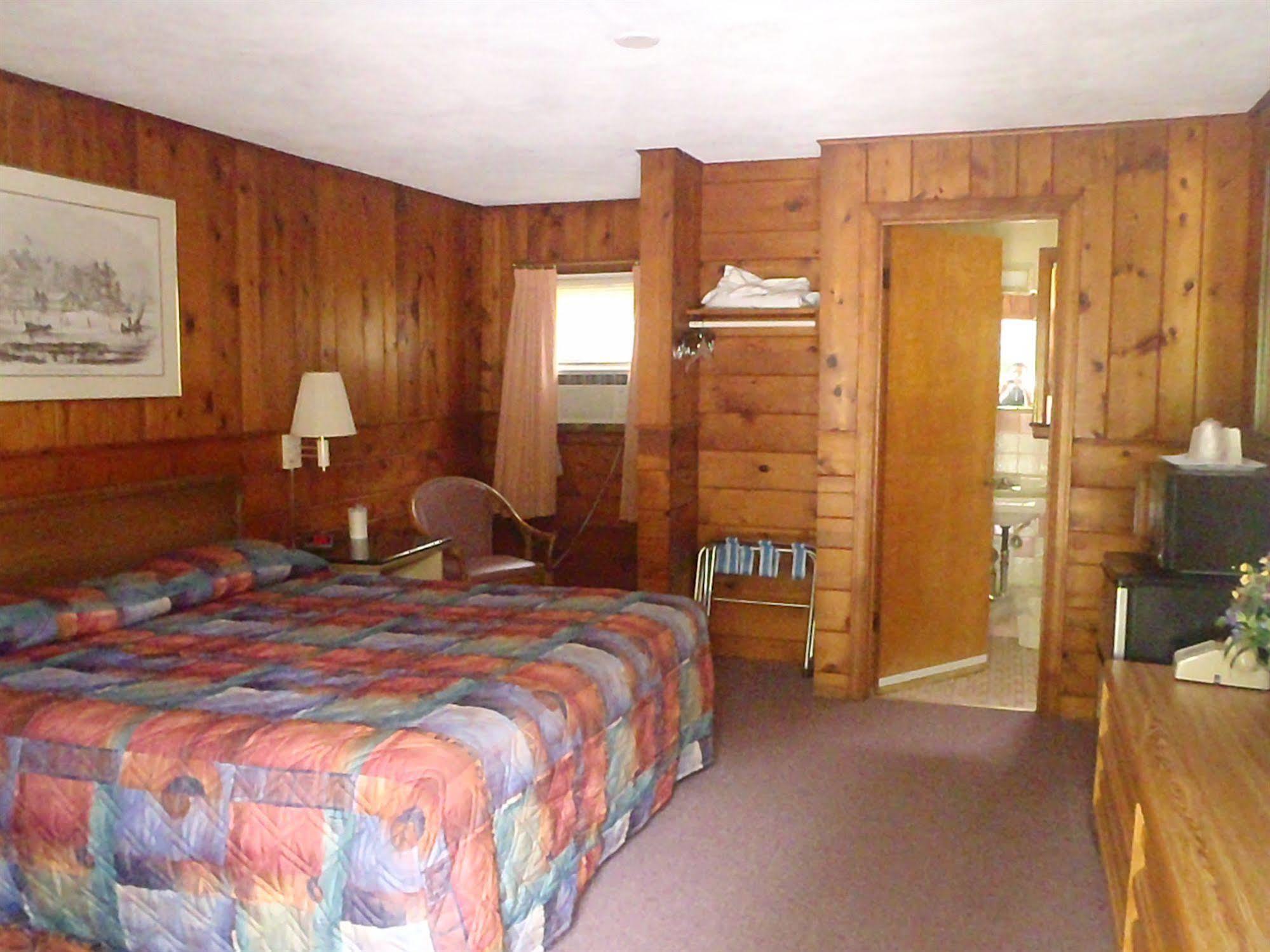 Heart Of The Berkshires Motel Pittsfield Ngoại thất bức ảnh