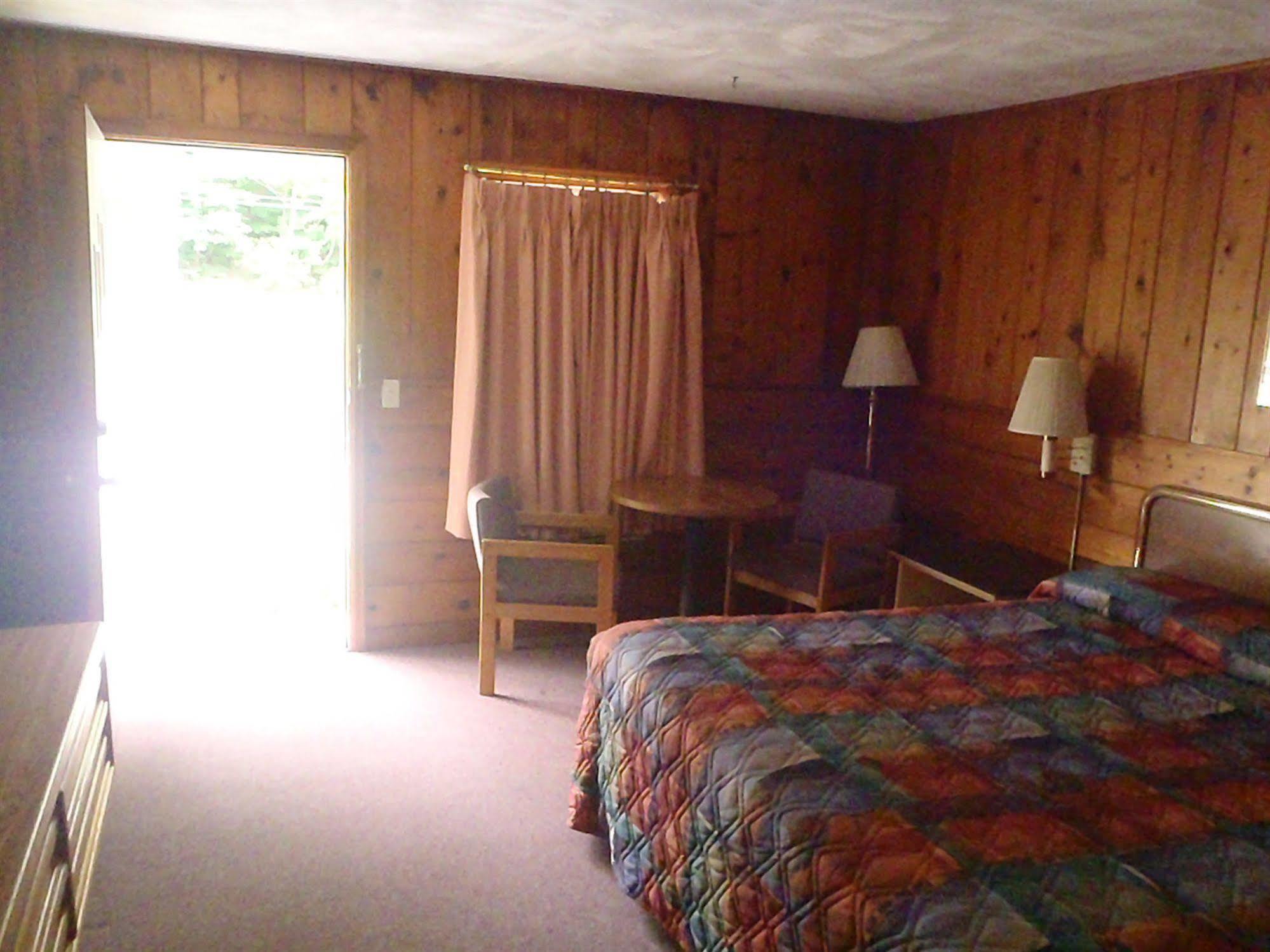Heart Of The Berkshires Motel Pittsfield Ngoại thất bức ảnh